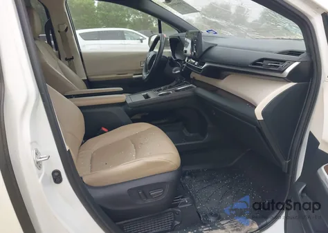 2021 Toyota Sienna Xle from USA, damaged, VIN 5TDYRKEC2MS010054